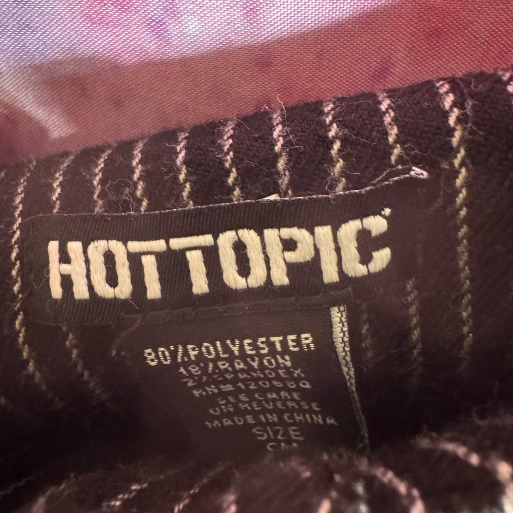 Hot Topic Black and White Pinstripe Skater Skirt - Picture 3 of 3